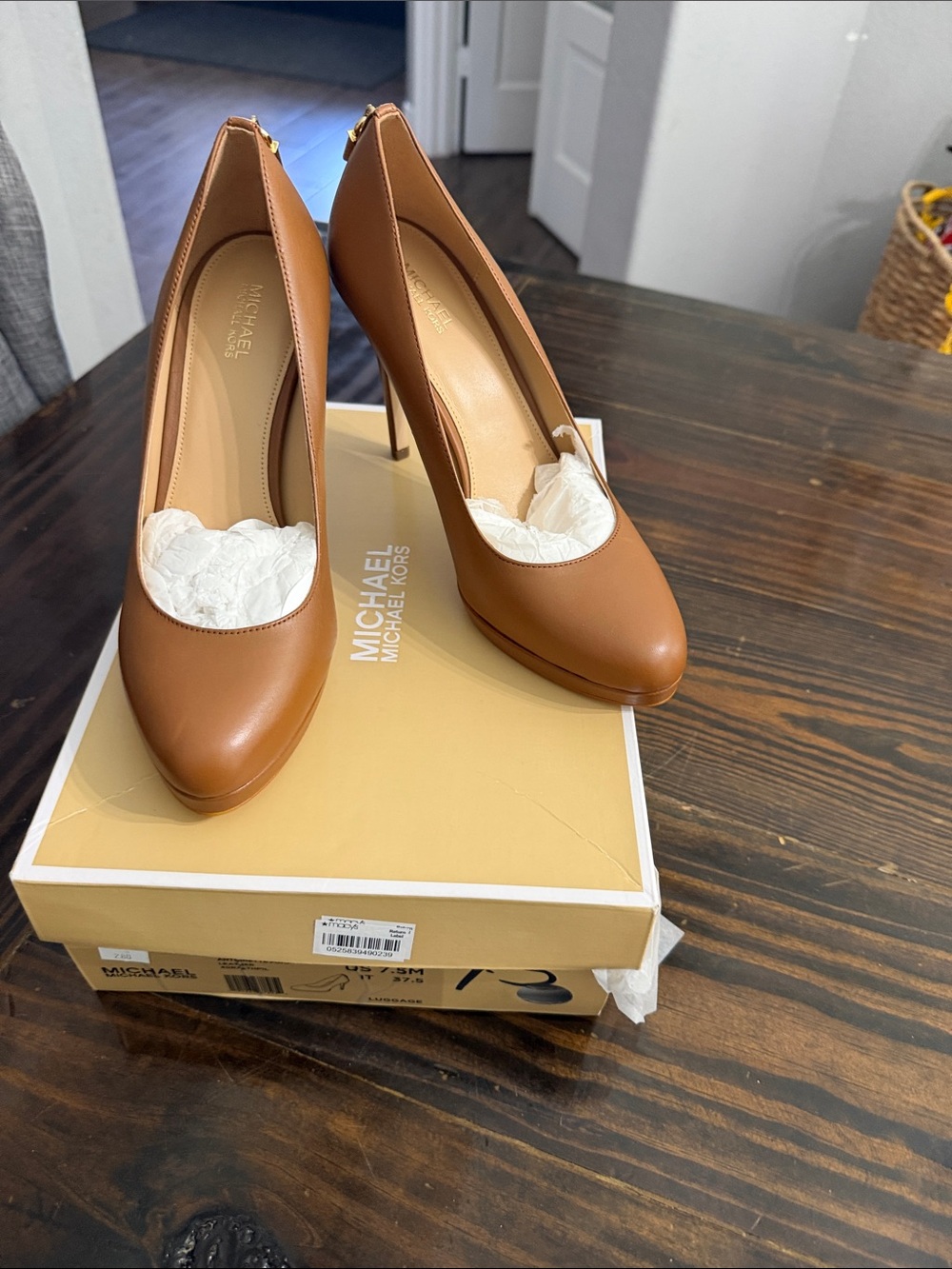 MICHAEL Michael Kors Women's Cognac Leather Pointed-Toe Pumps